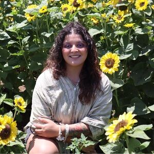 Meet your Posher, Itzel